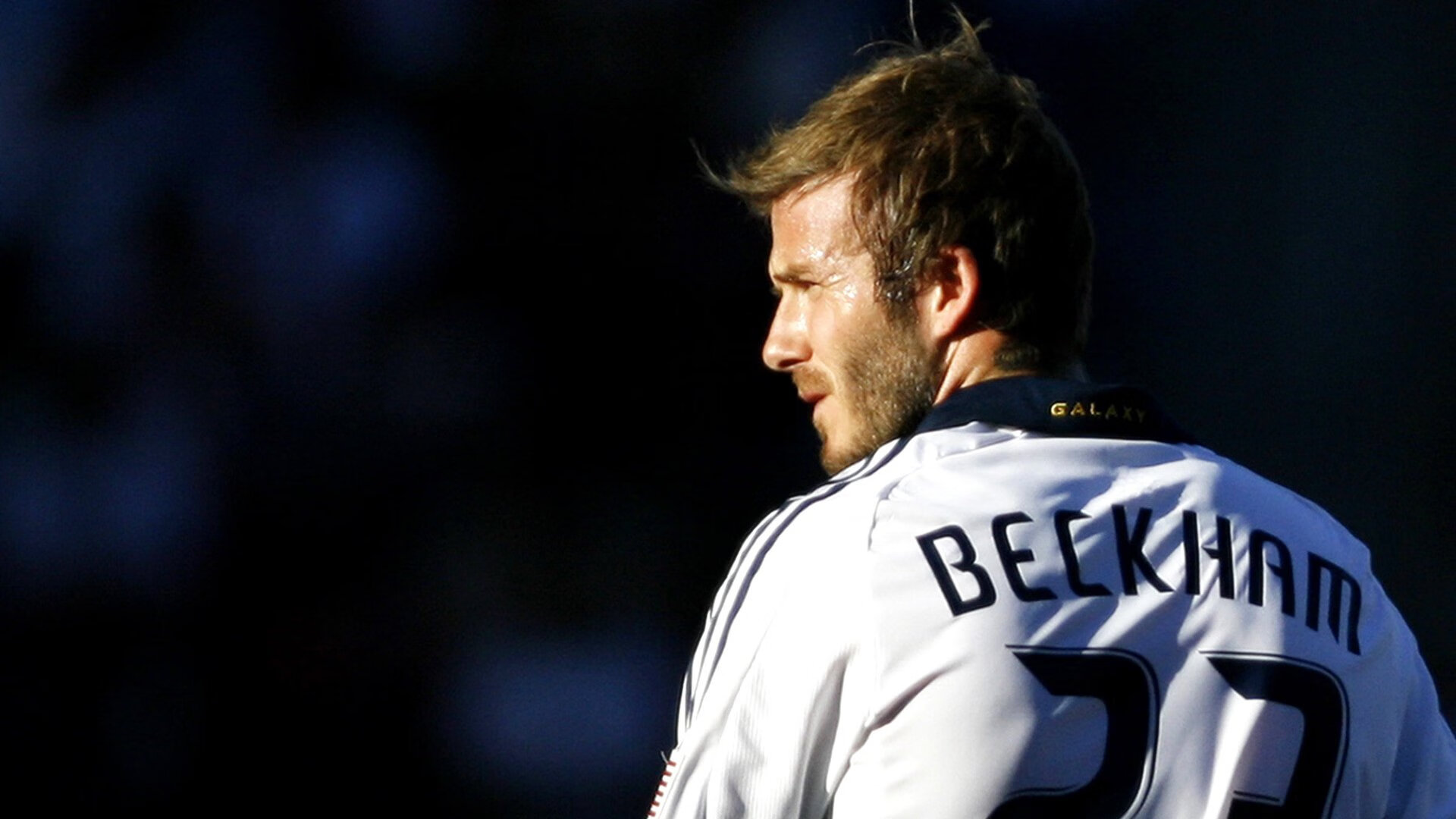 福特的球场智慧和全局把控让全黑队的攻防更加有序，福特中心球场